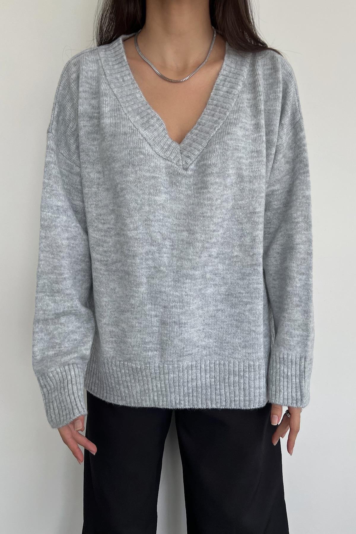 V YAKA TRİKO KAZAK GRİ