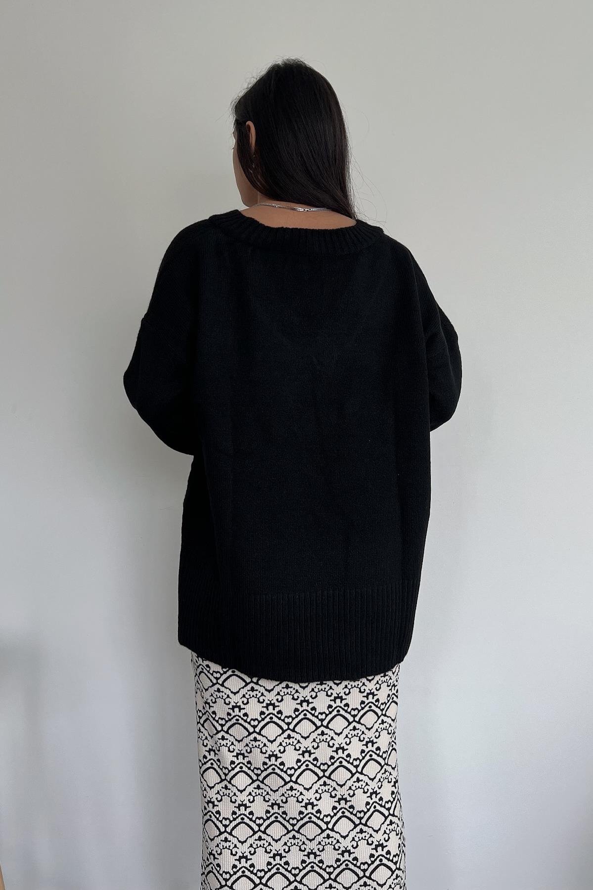 V YAKA TRİKO KAZAK SİYAH