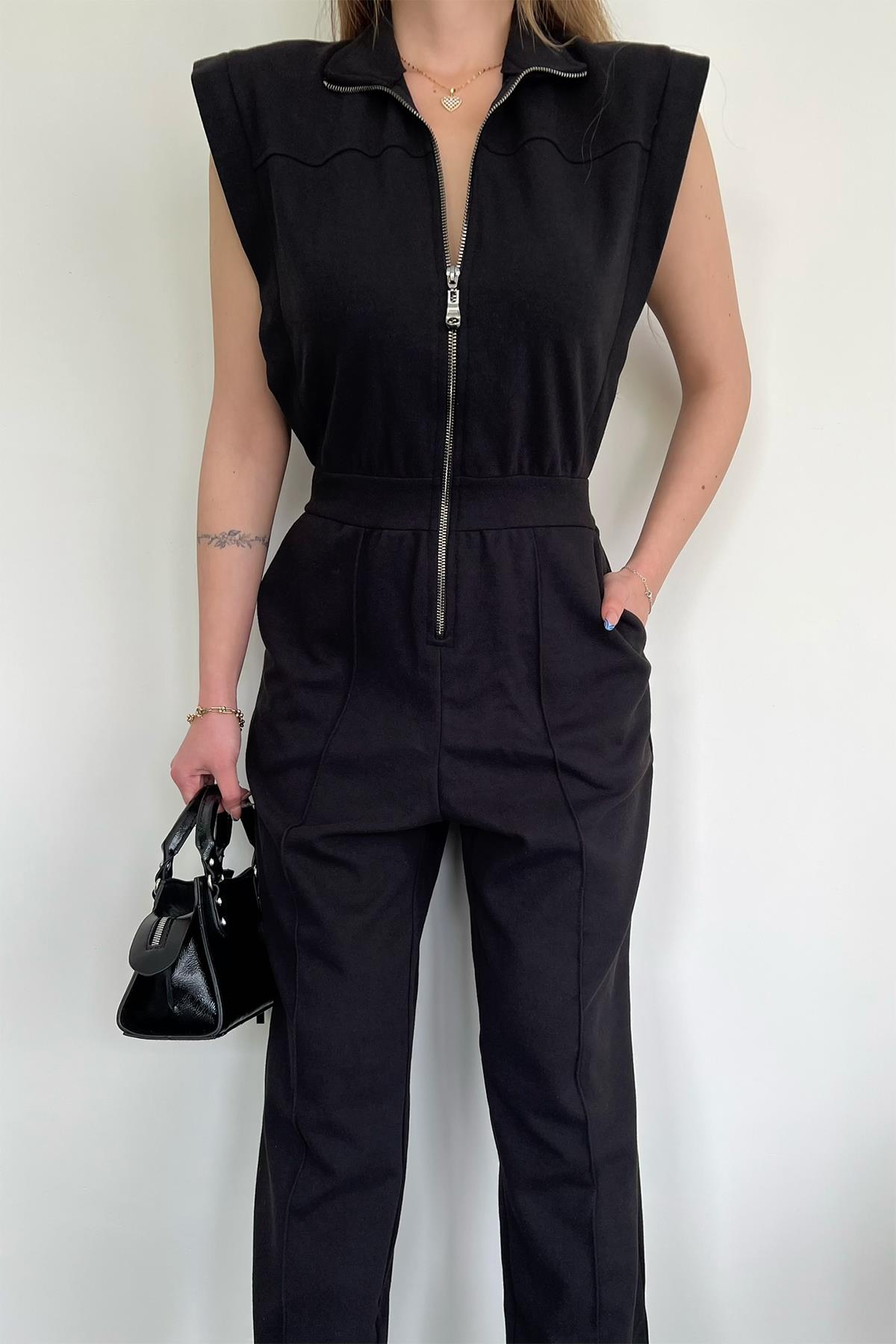 JUMPSUIT MIT REISSVERSCHLUSS