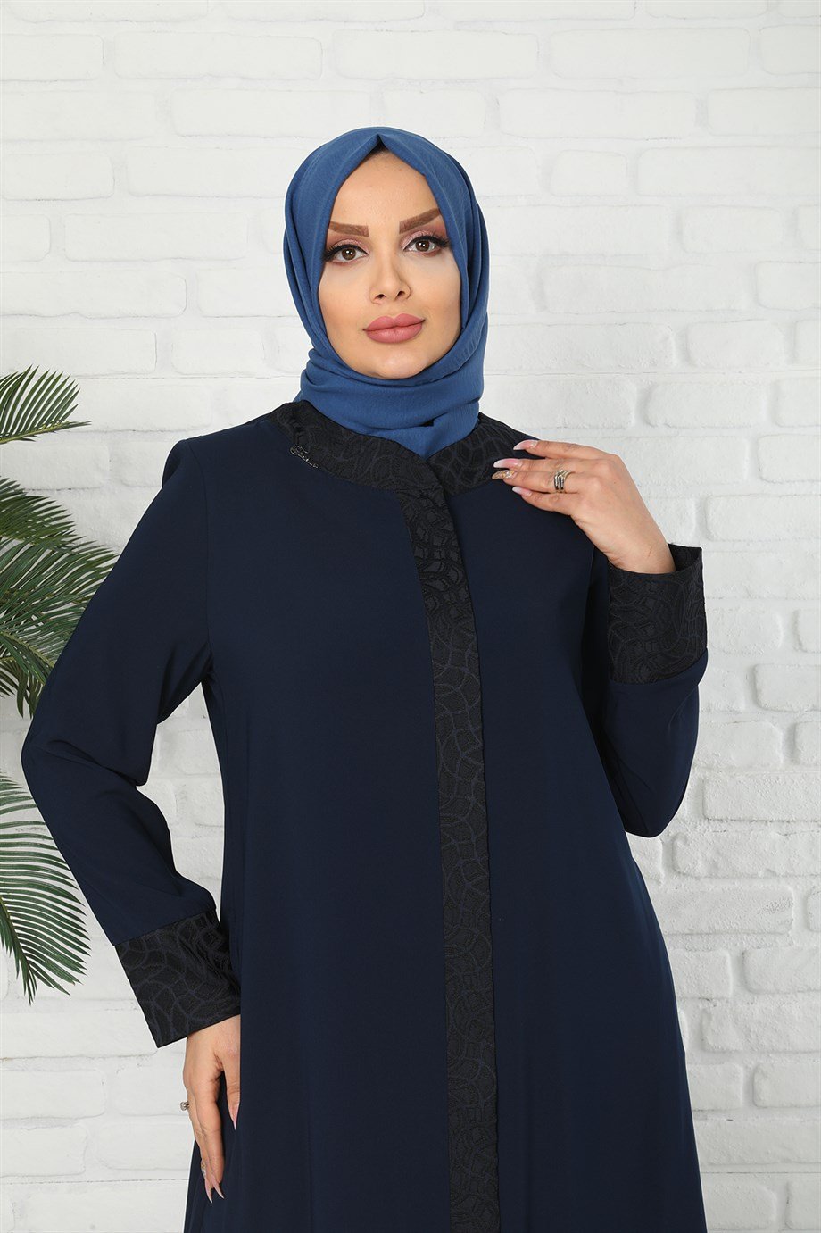 Medine İpeği Lacivert Desenli Ferace