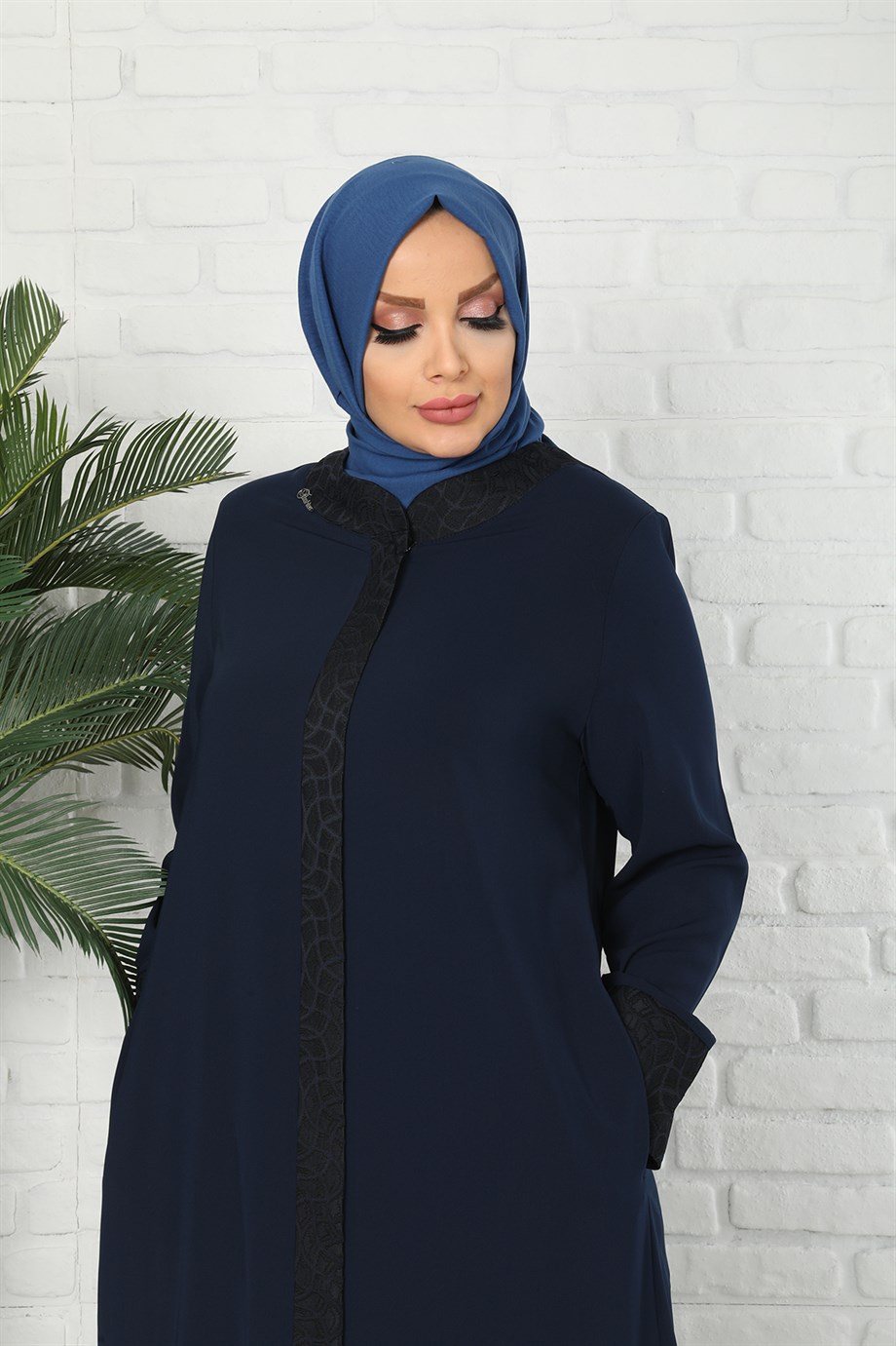 Medine İpeği Lacivert Desenli Ferace