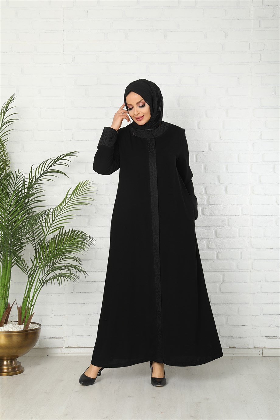 Medine İpeği Siyah Desenli Ferace
