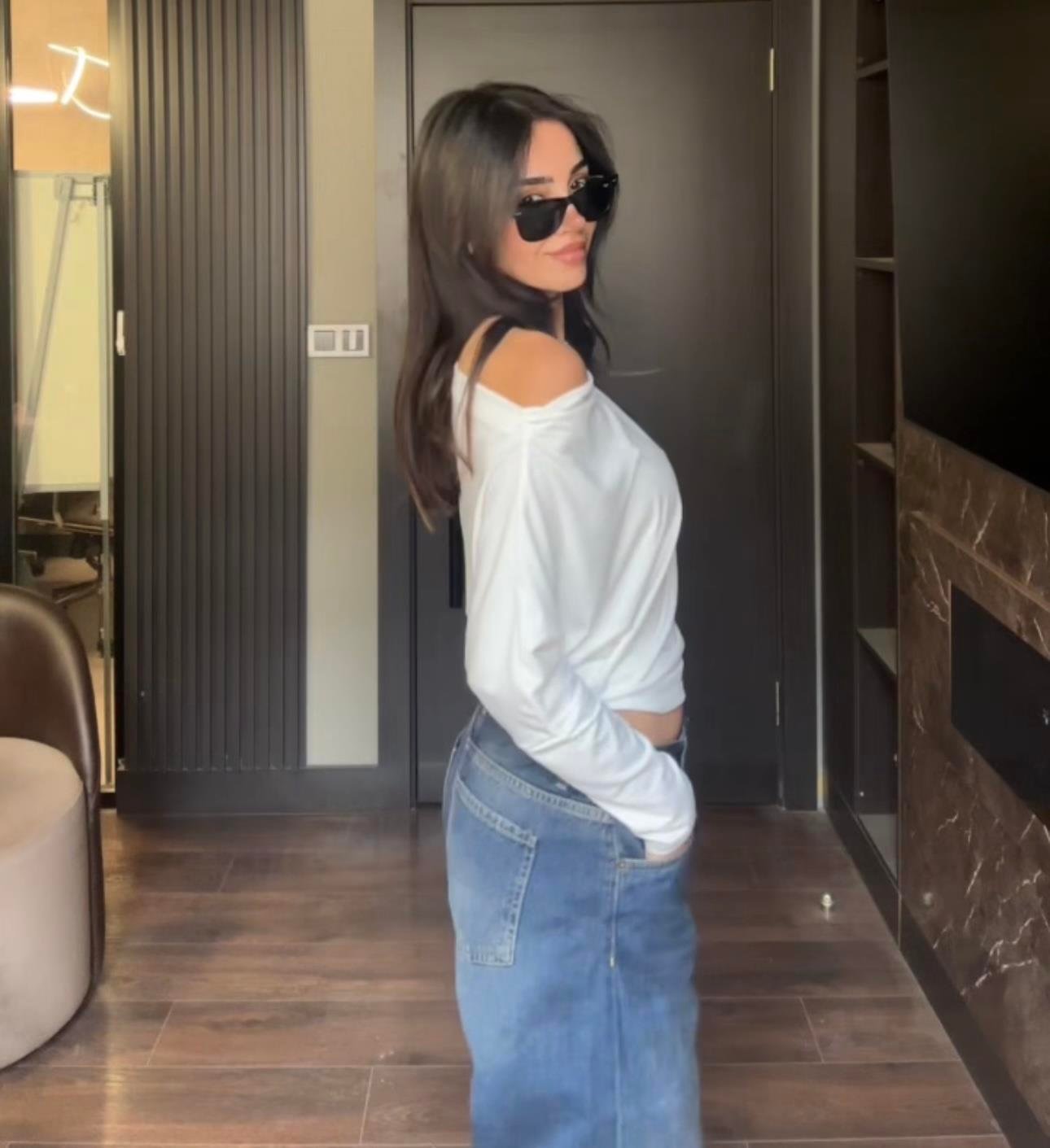 BEYAZ KAYIK YAKA BOL BODY