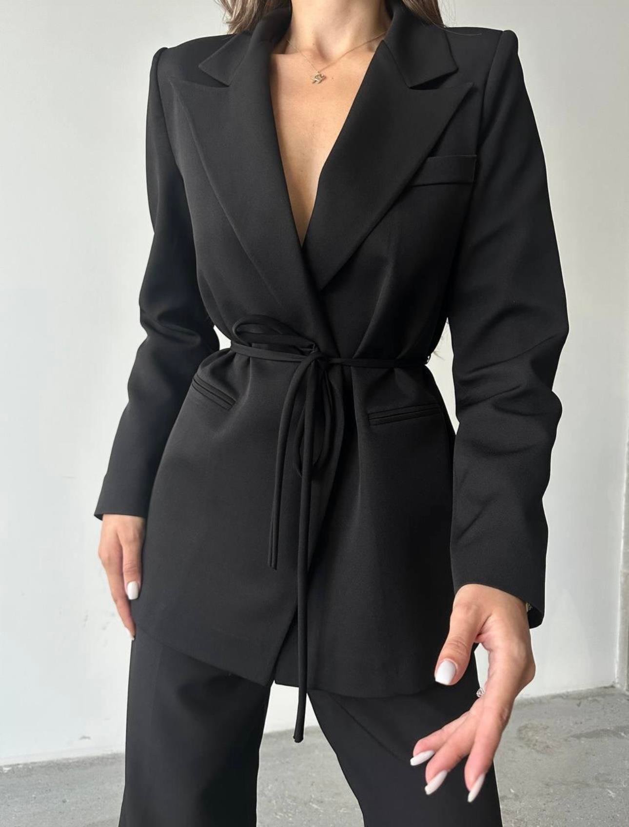 SİYAH BAĞCIKLI BLAZER CEKET