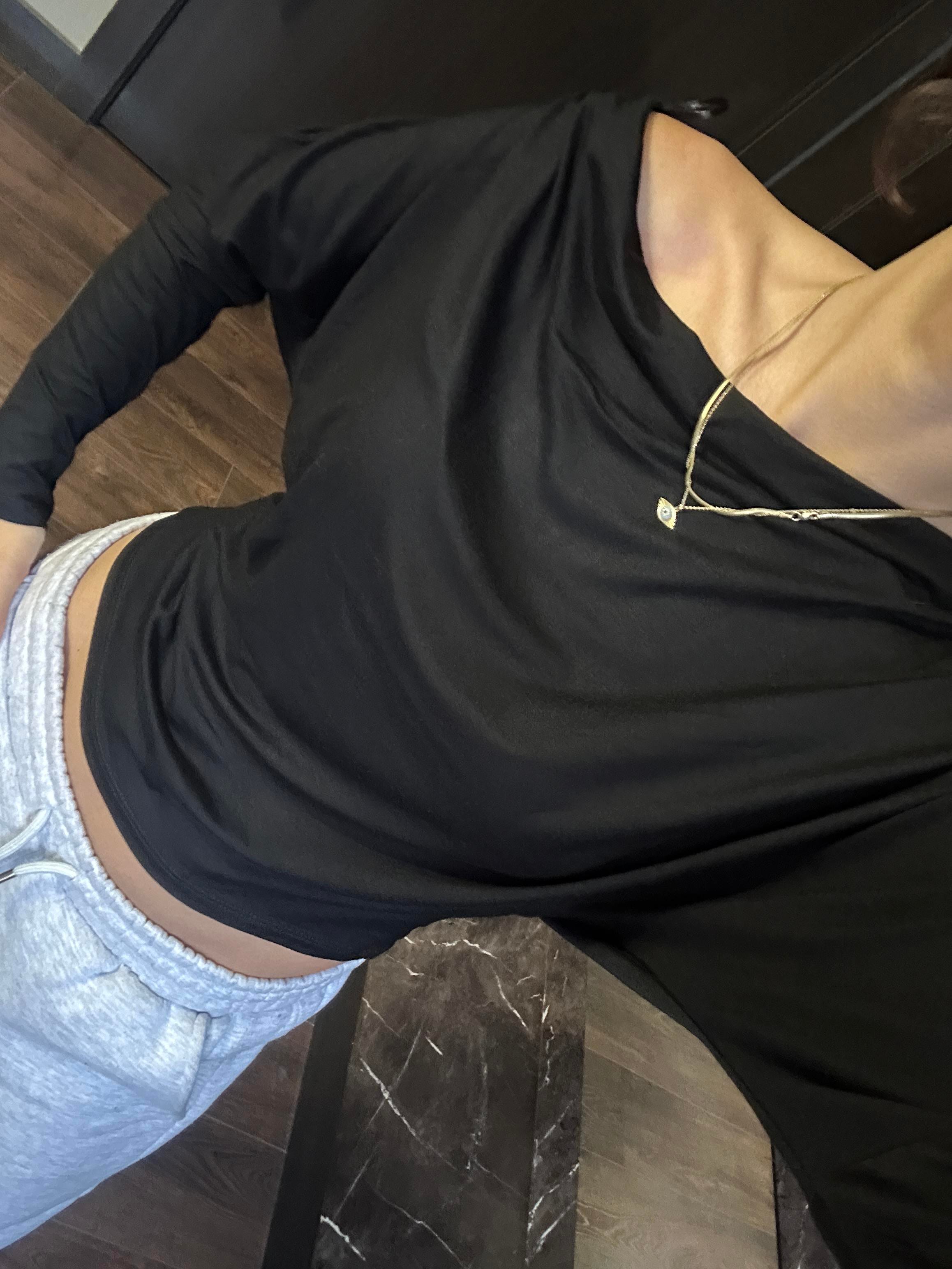 SİYAH KAYIK YAKA BOL BODY