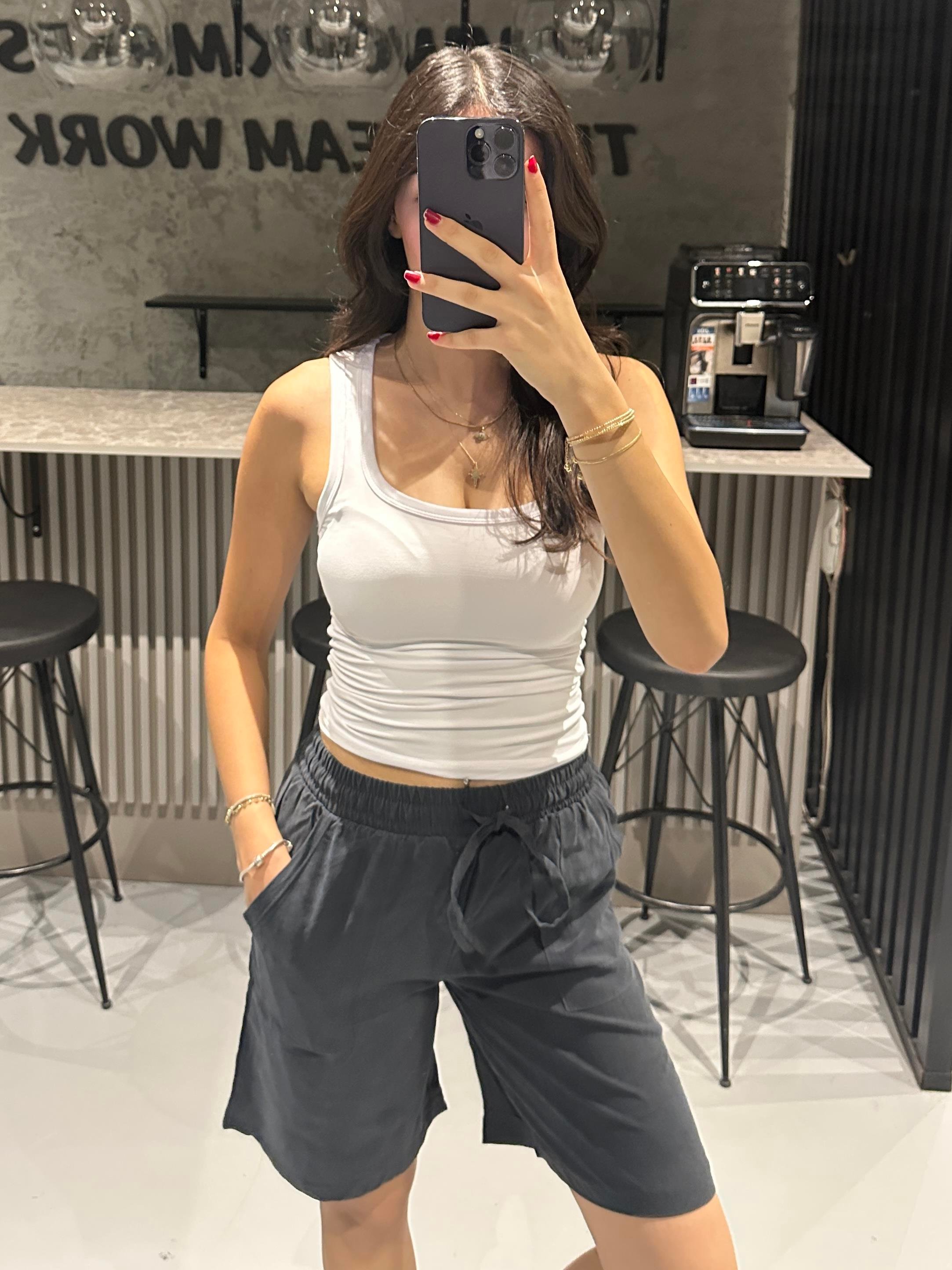 SİYAH TENSEL CEPLİ ŞORT