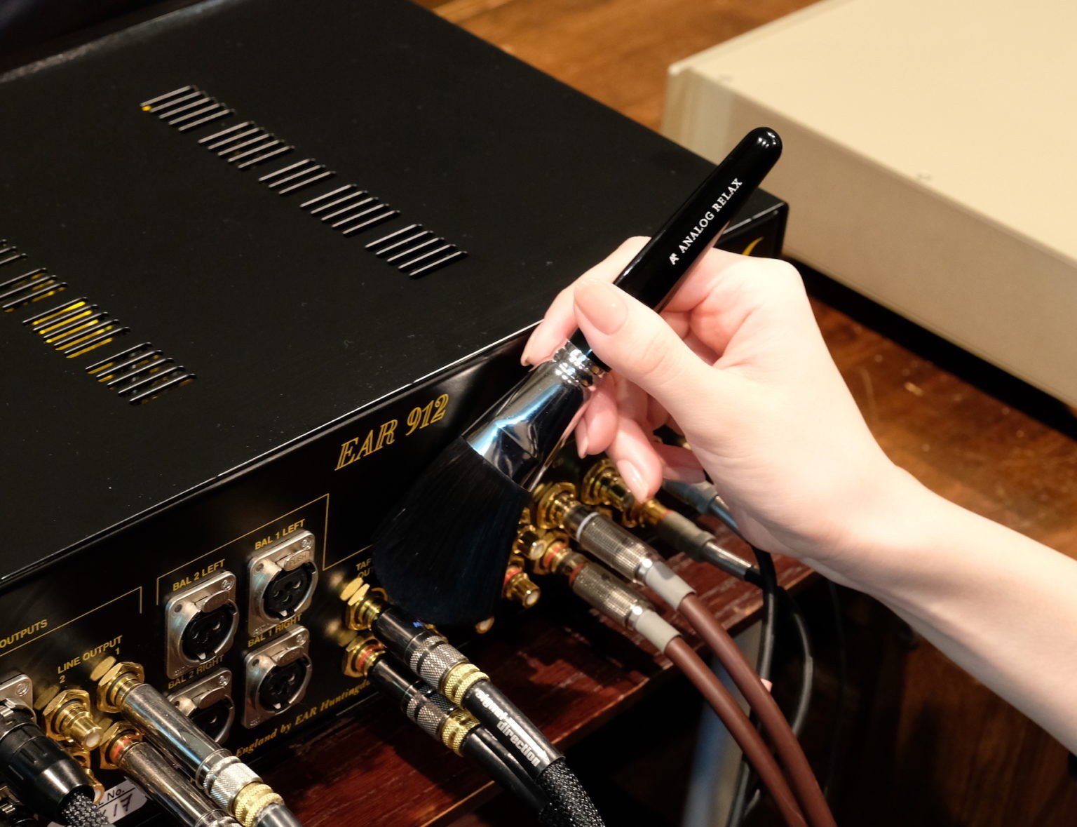 ANALOG RELAX AR-ASAB1 Antistatic Cihaz ve Plak Temizleme Fırçası