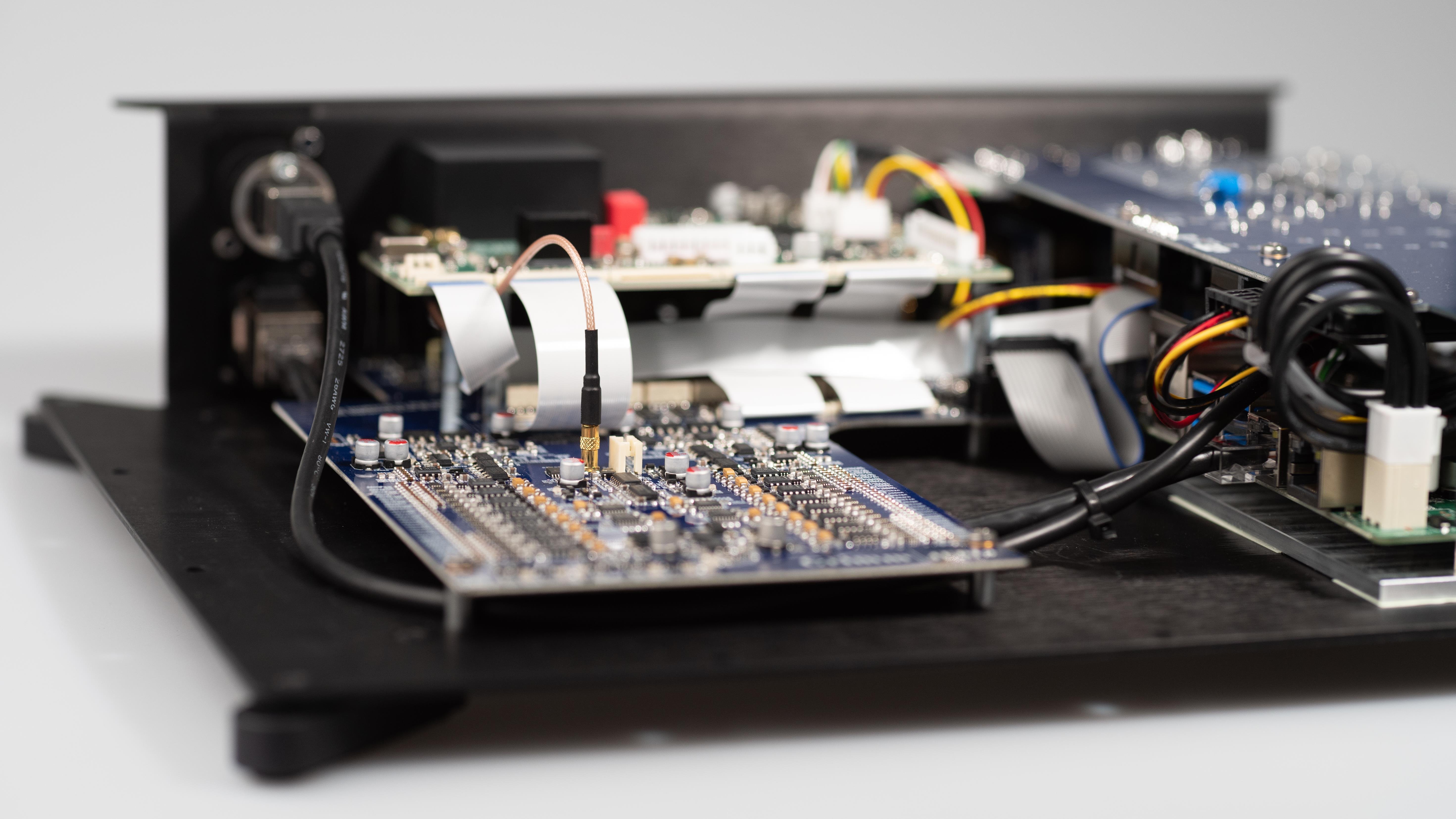 Grimm Audio MU2  Streamer / Dac Müzk Çalar