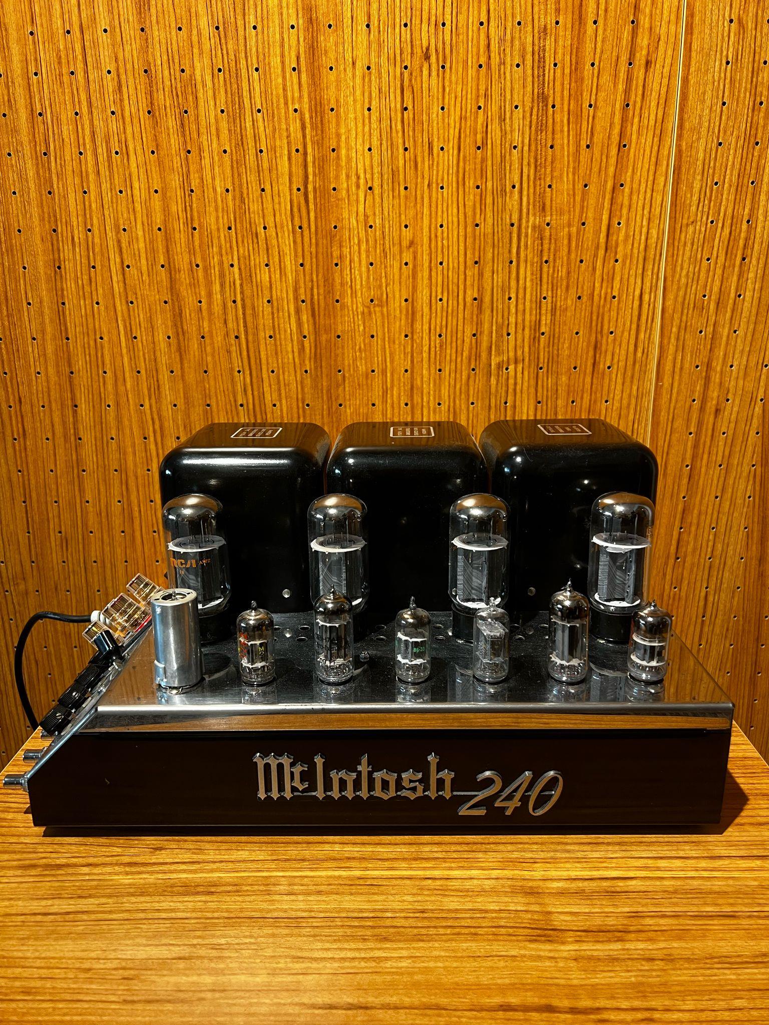Mcintosh MC 250 Lambalı Power Amplifikatör