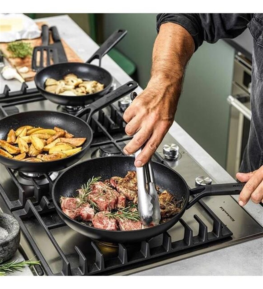 KitchenAid CC003242-001 Classic Alüminyum Wok Tavası - 28 Cm.