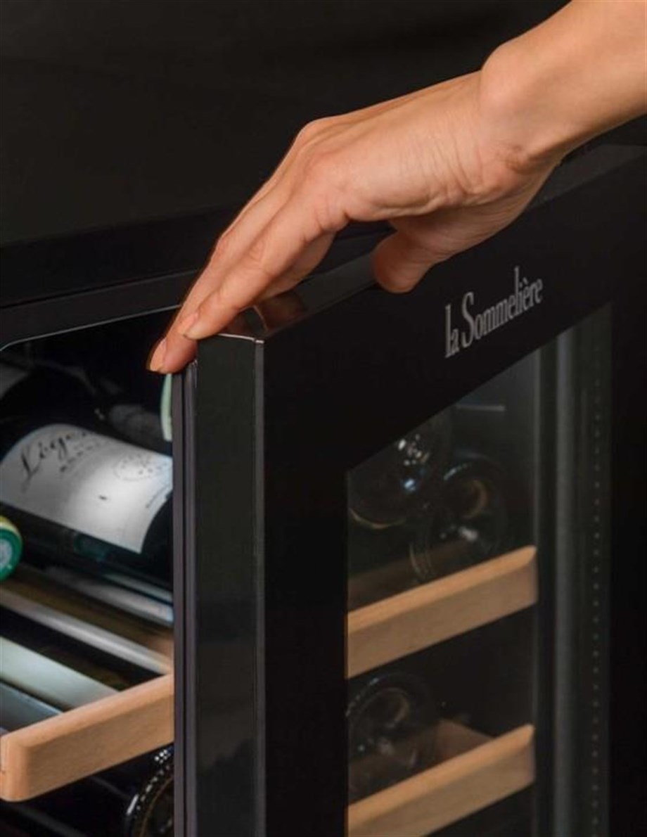 La Sommeliere SLS34DZ Çift Isılı 33 Şişe Kapasiteli Şarap Soğutucu Dolap