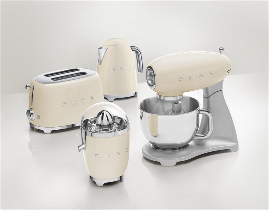 SMEG Krem Narenciye Sıkacağı CJF01CREU