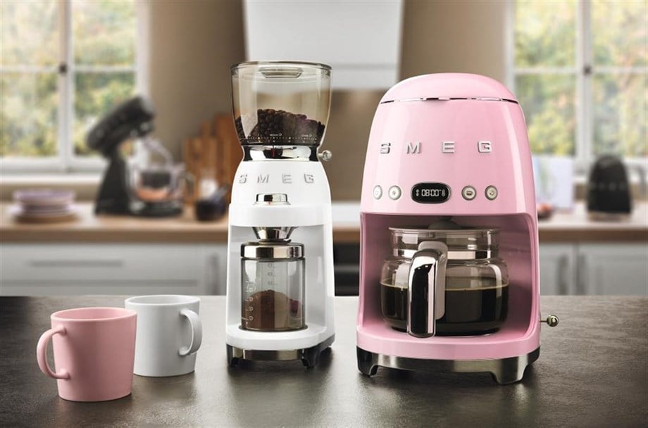 SMEG Pembe Filtre Kahve Makinesi DCF02PKEU