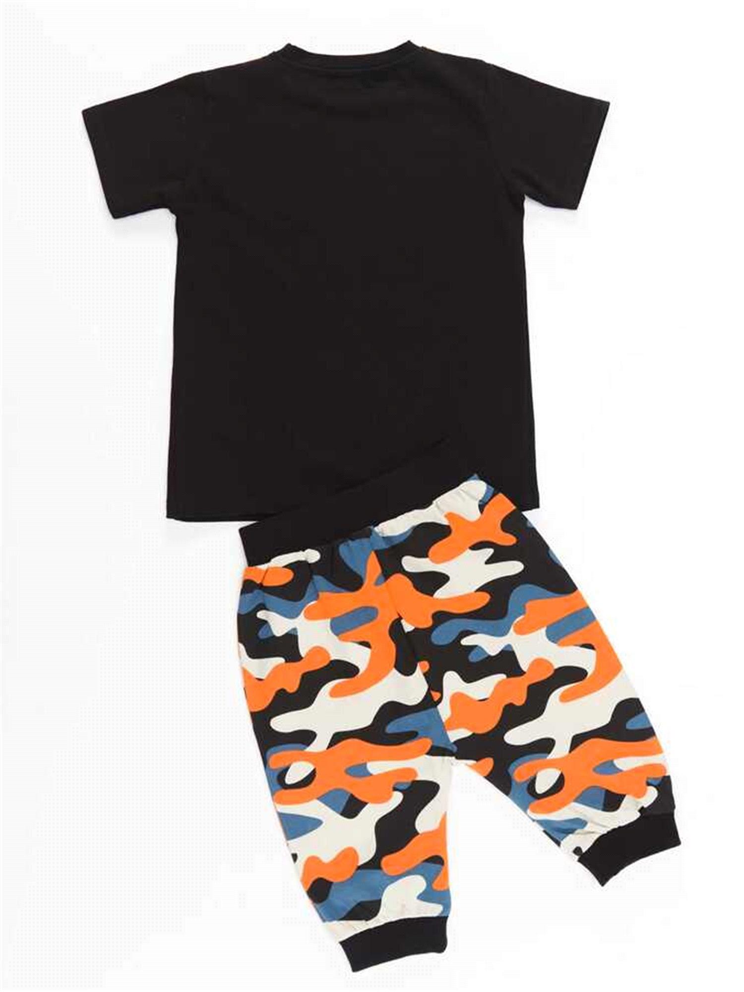 Denokids Erkek Çocuk Stay Wild T-shirt Kamuflaj Kapri Pantolon Takım CFF-23Y1-003