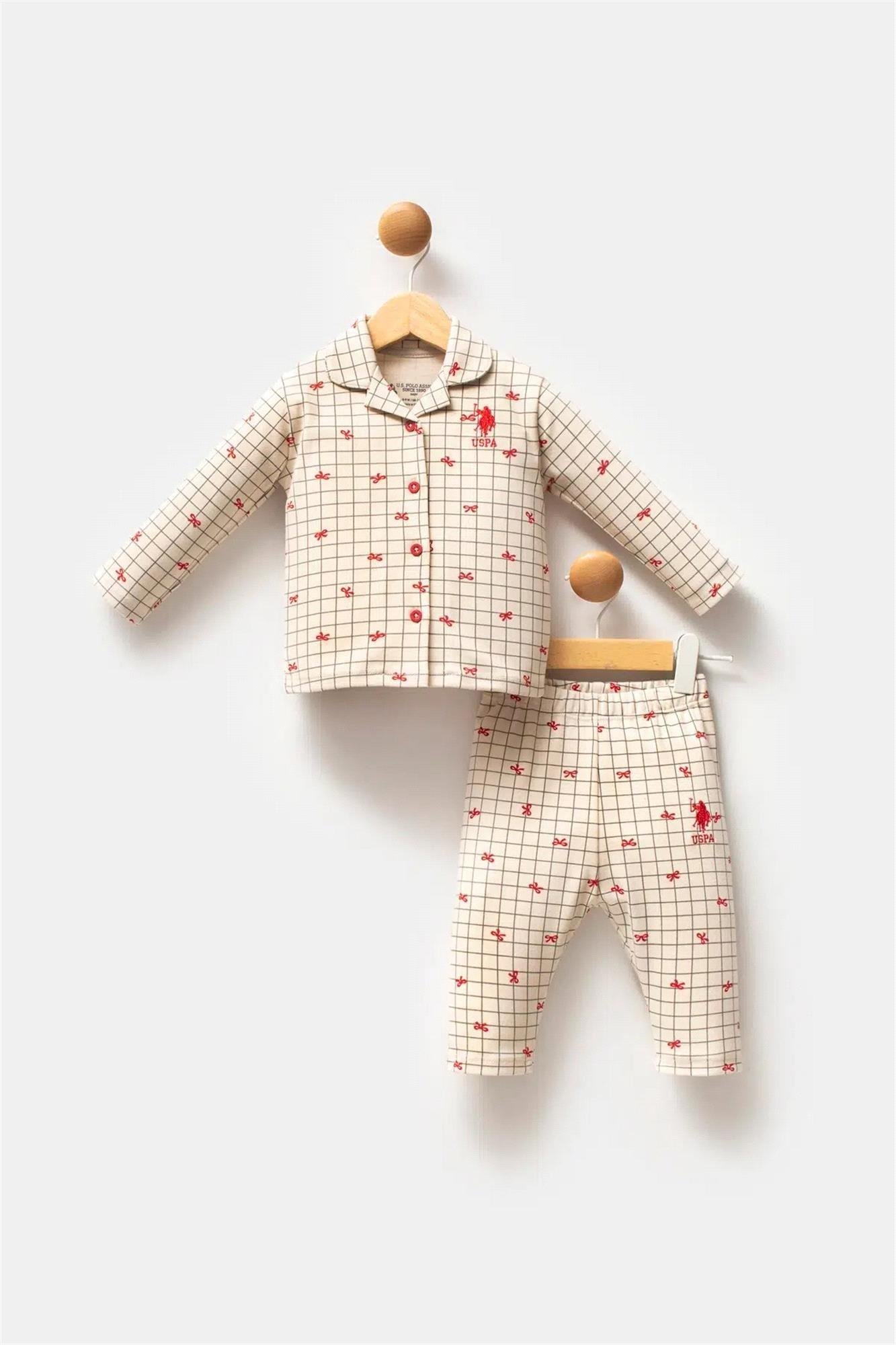 U.S. Polo Assn. Kız Bebek Pijama Takımı Bej USB2728
