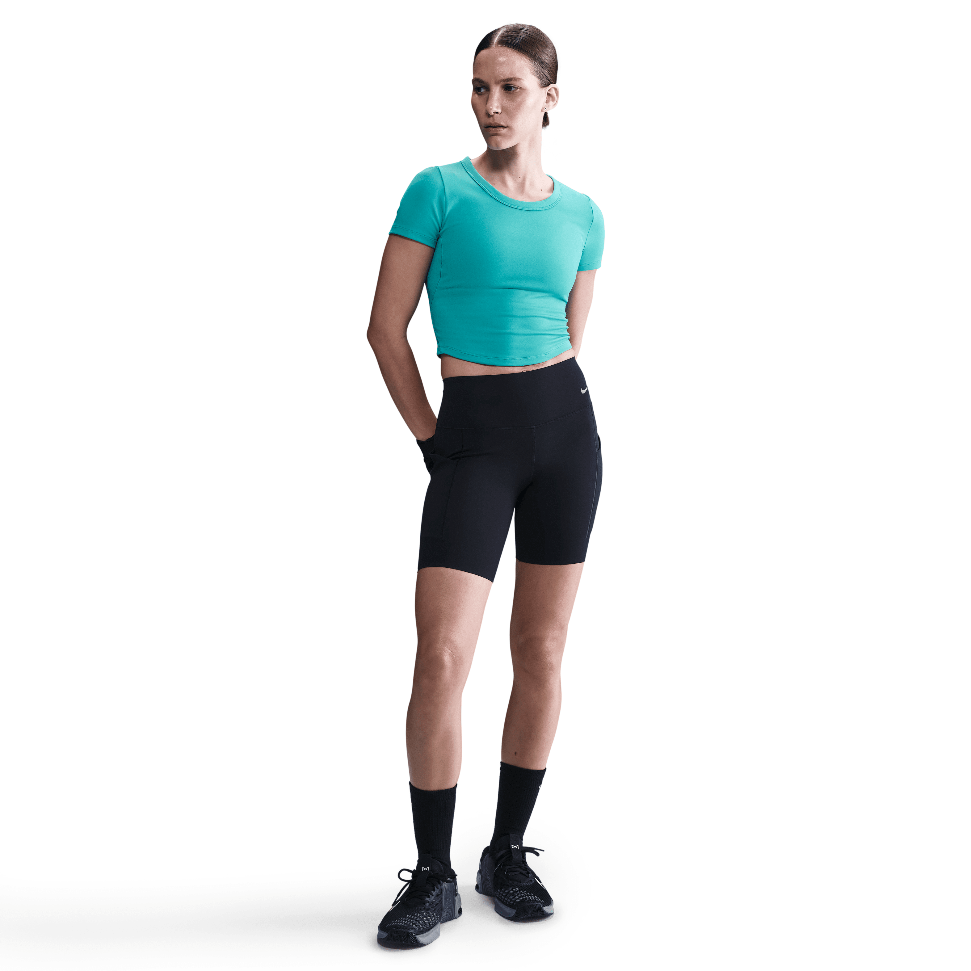 Nike One Fitted Dri-FIT Kısa Kollu Crop Kadın Üstü