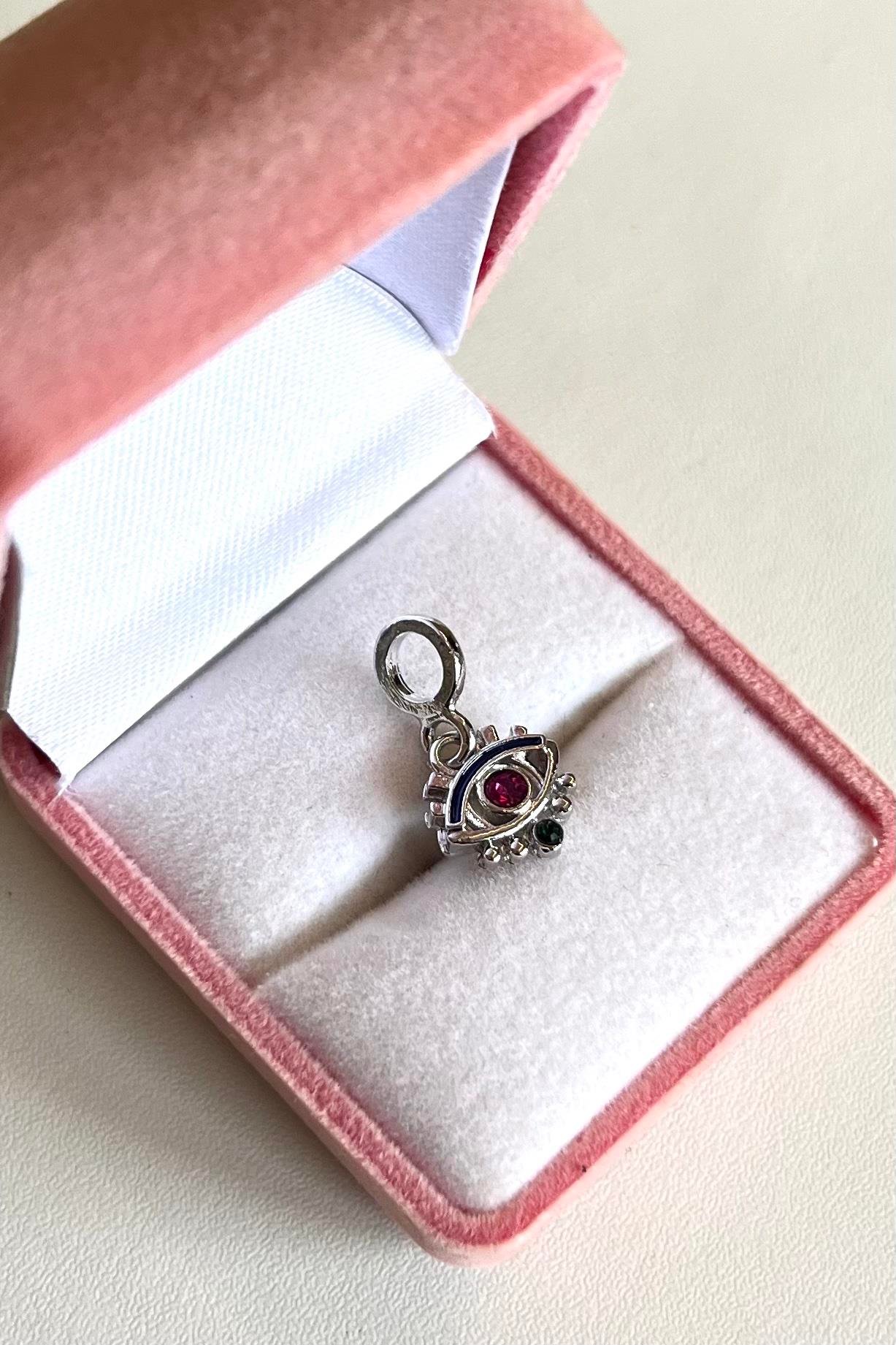 Göz Charm