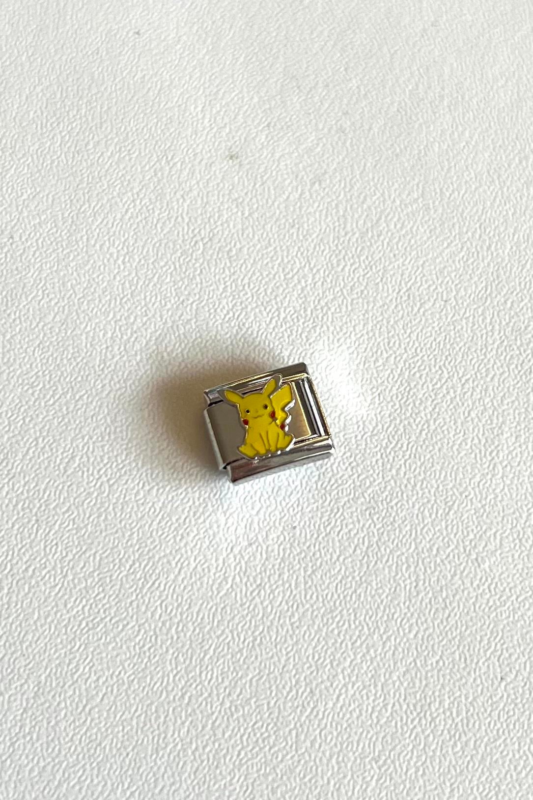Pikachu Nomi Charm