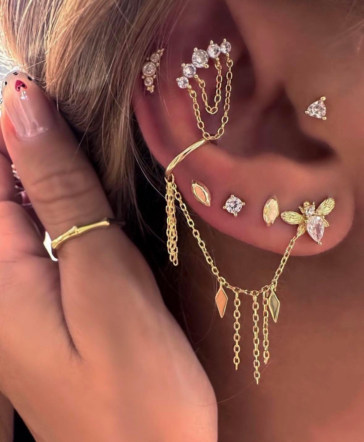 CUFF LI ZİNCİR ARI KÜPE