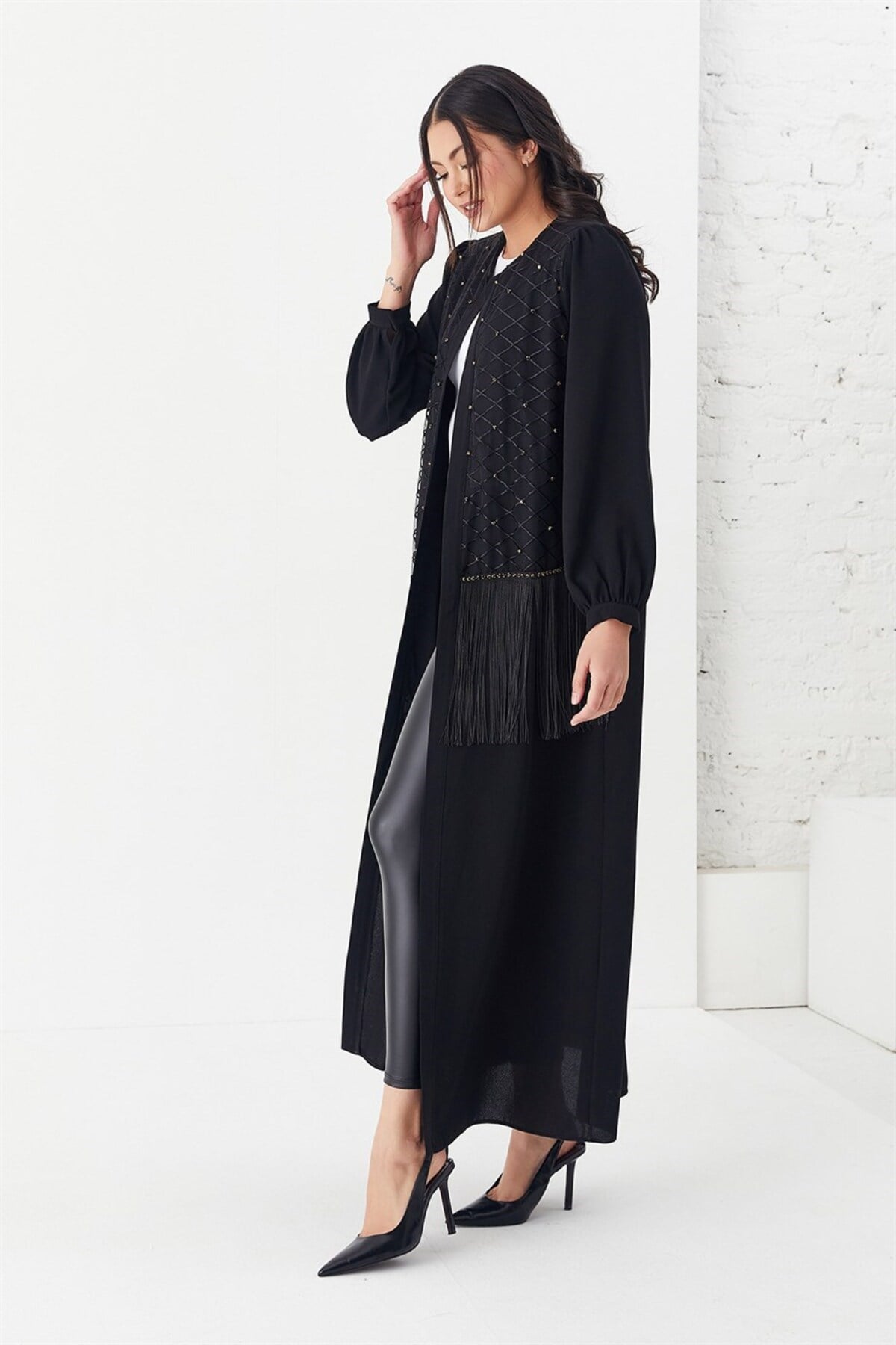 Boncuk İşlemeli Abaya Siyah
