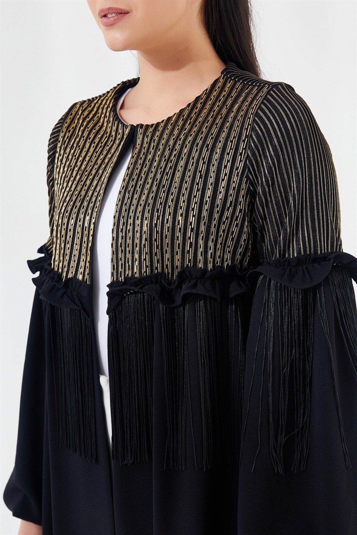 Boncuk İşlemeli Püsküllü Abaya Siyah