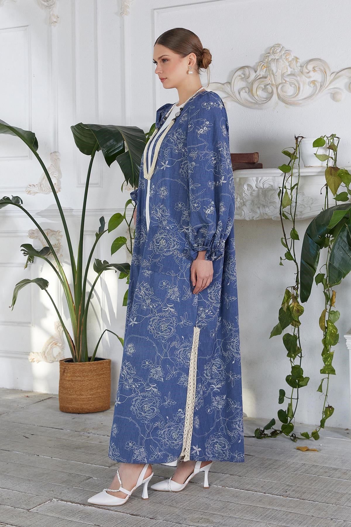 Denim Nakışlı Abaya Mavi