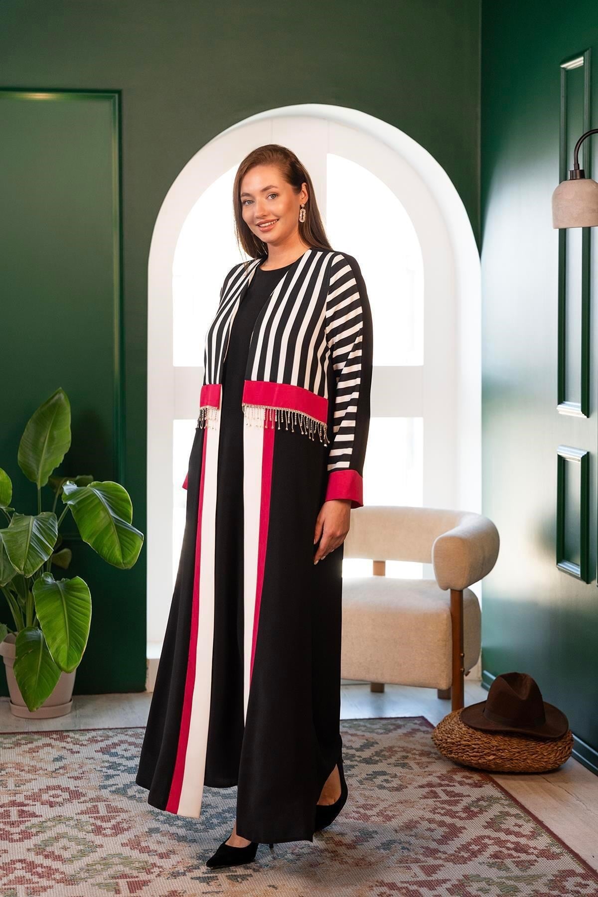 Dijital Baskılı Abaya siyah fuşya