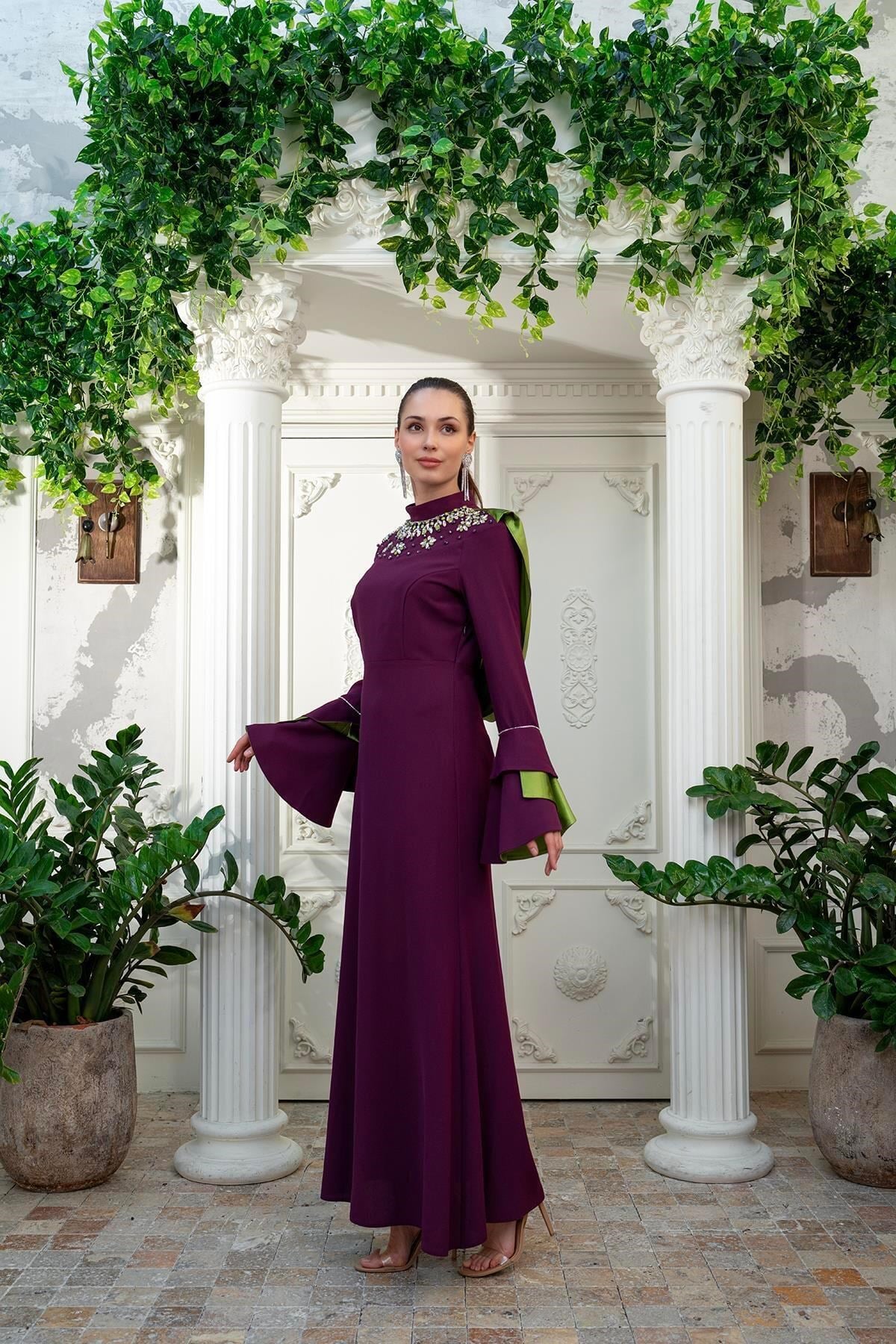 El İşlemeli Elbise Mor