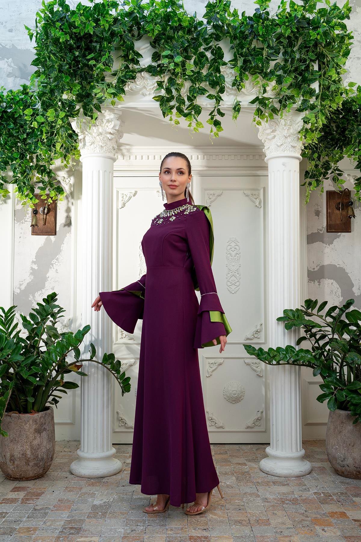 El İşlemeli Elbise Mor