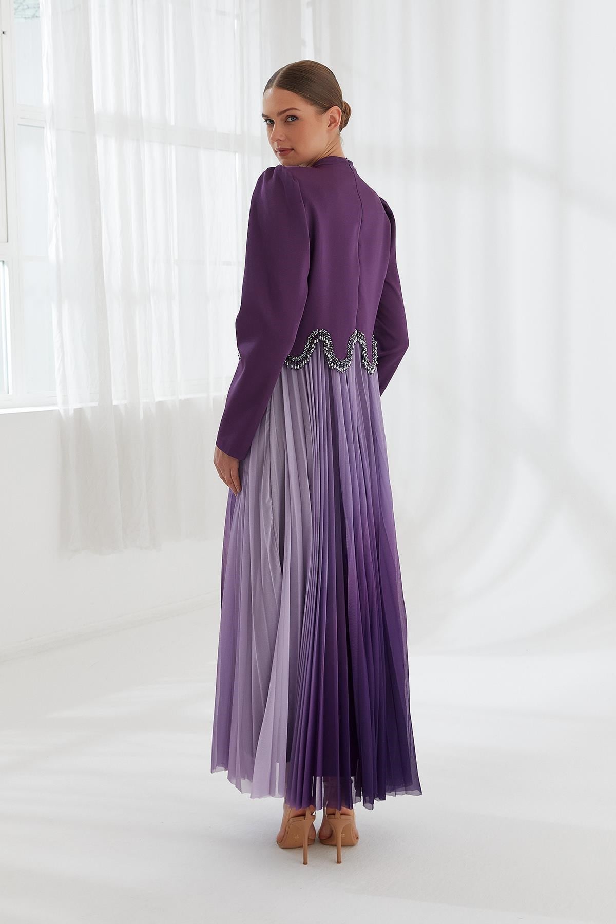 El İşlemeli Elbise Mor