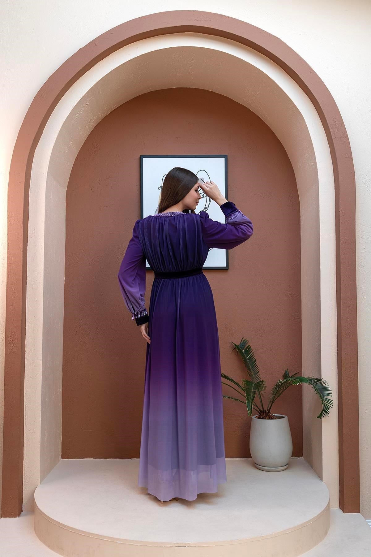 El İşlemeli Elbise Mor