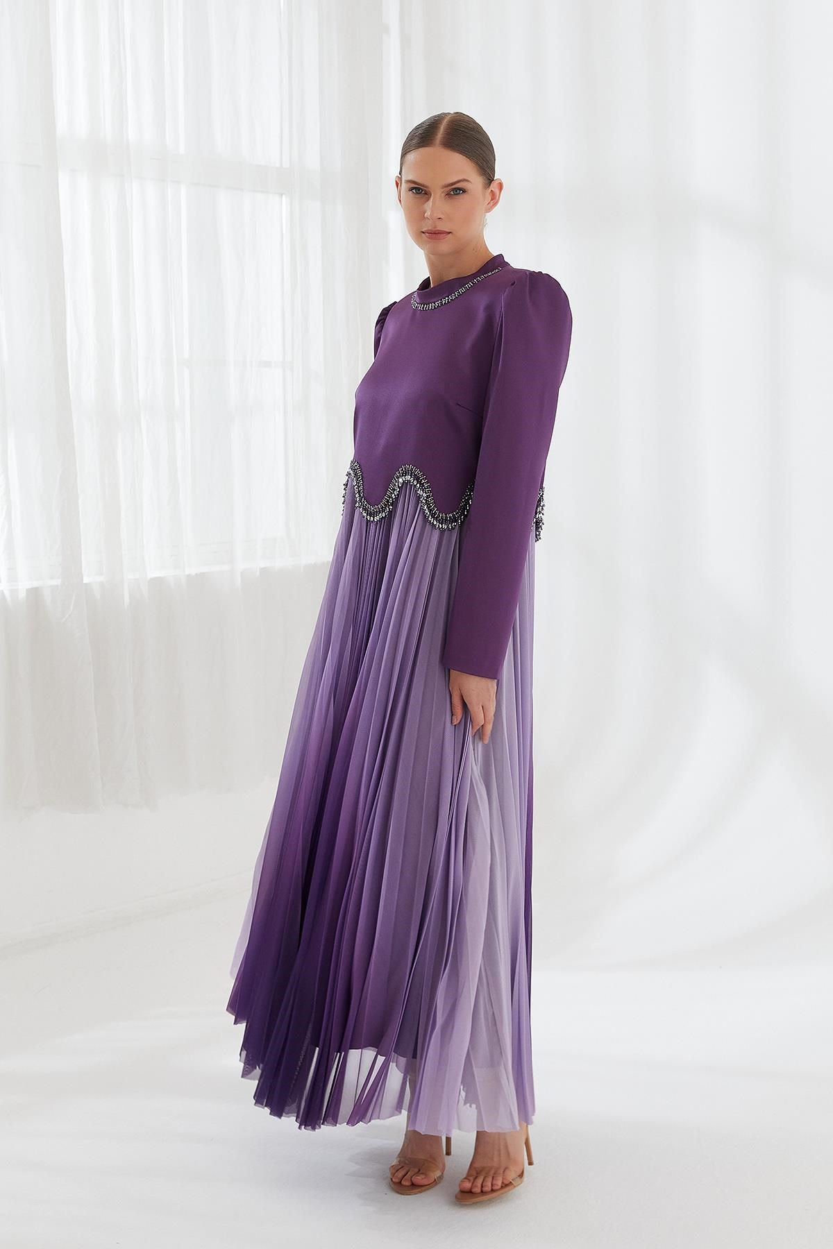 El İşlemeli Elbise Mor