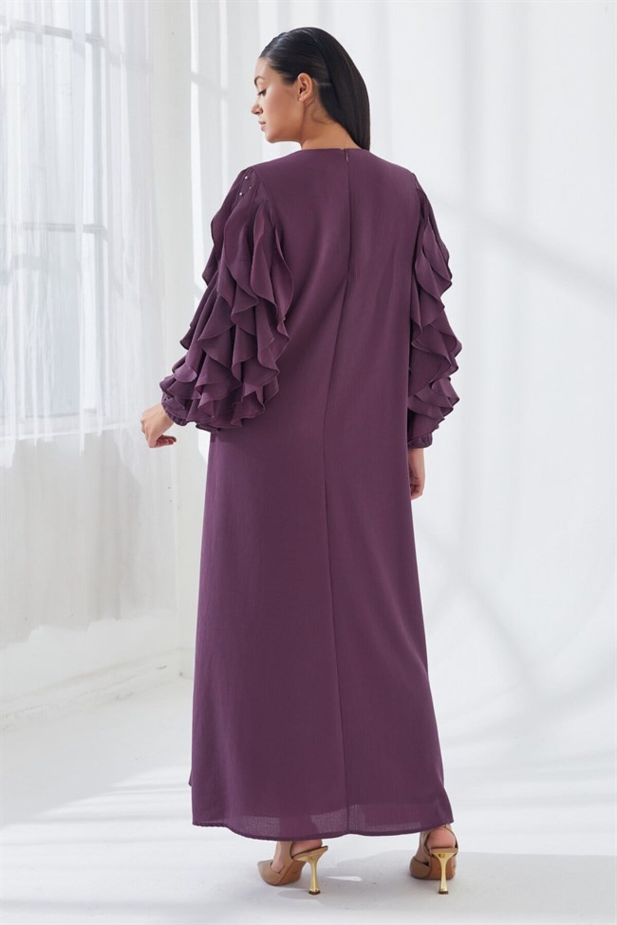 Fırfır Kollu Taş İşlemeli Elbise Mürdüm