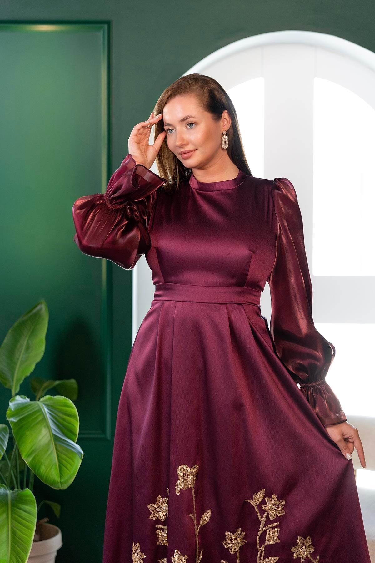 Kolları Balon Etek Altı Motifli Elbise Bordo