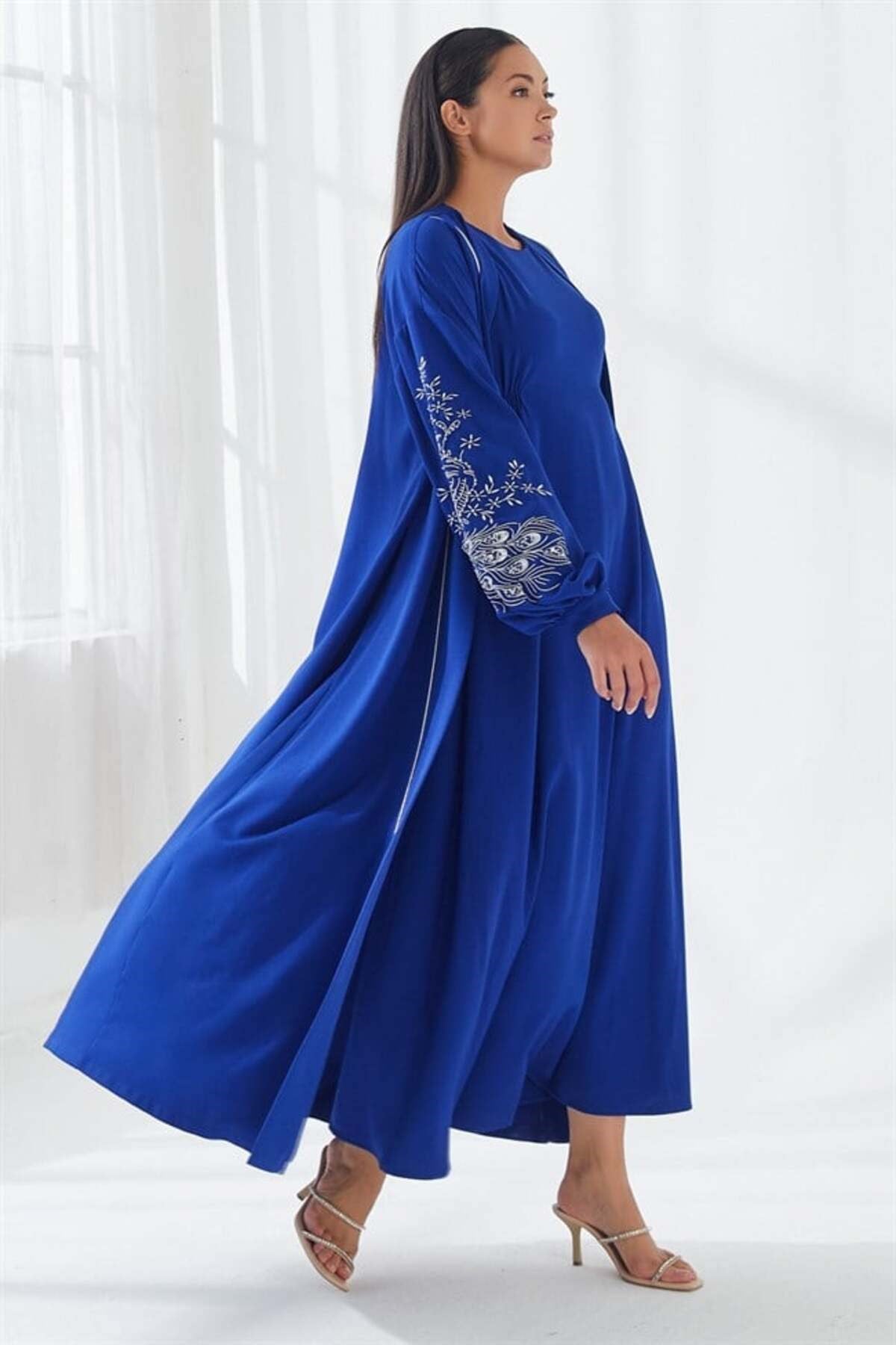 Nakış İşlemeli İkili Abaya Takım Saks