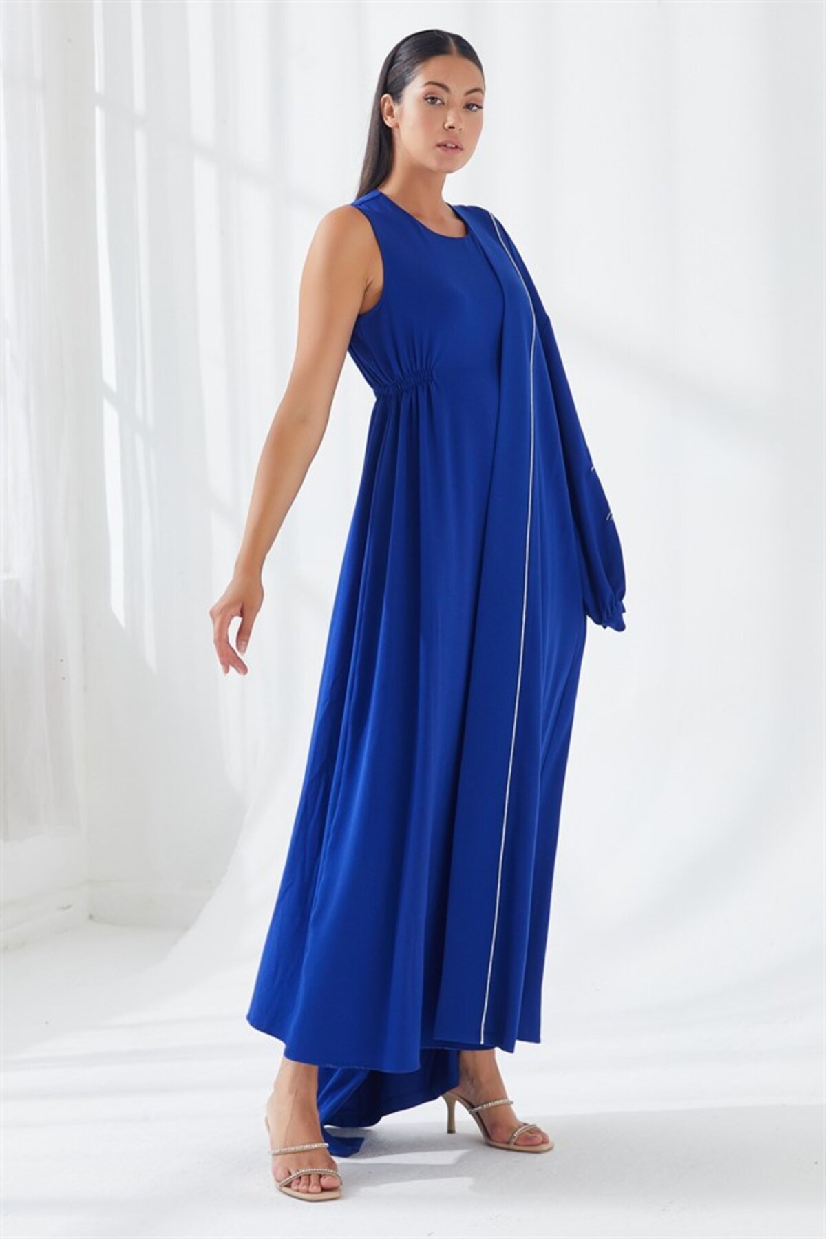 Nakış İşlemeli İkili Abaya Takım Saks