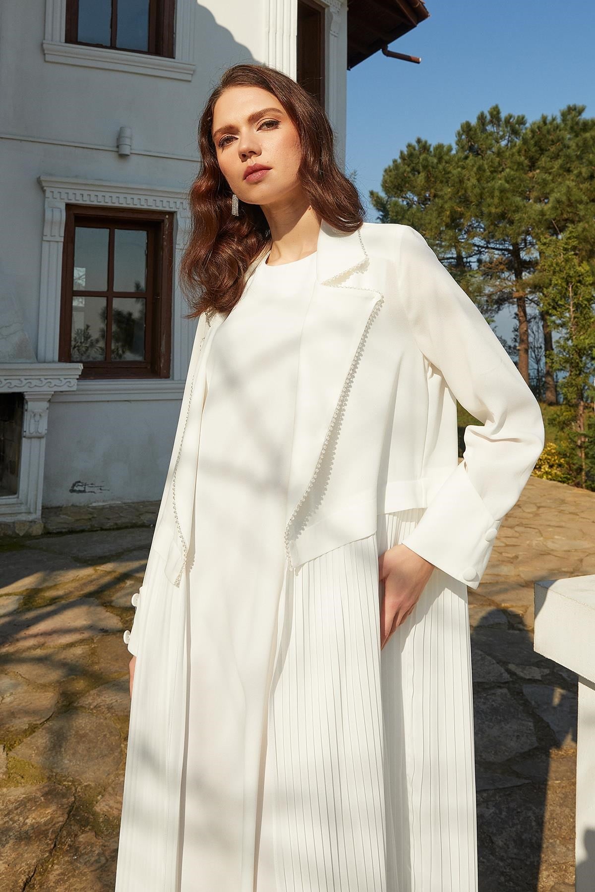 Taş İşlemeli Abaya Beyaz