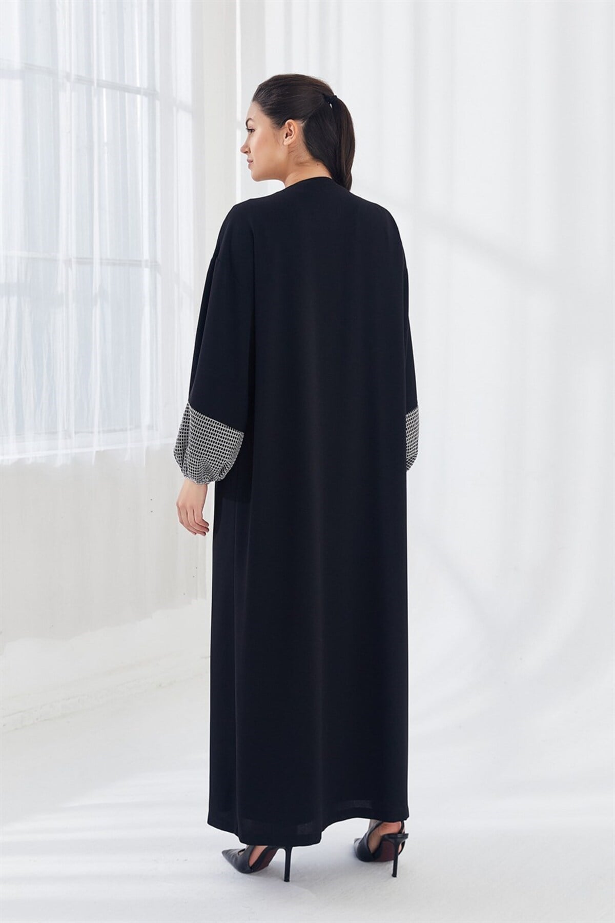 Taş İşlemeli Abaya Siyah