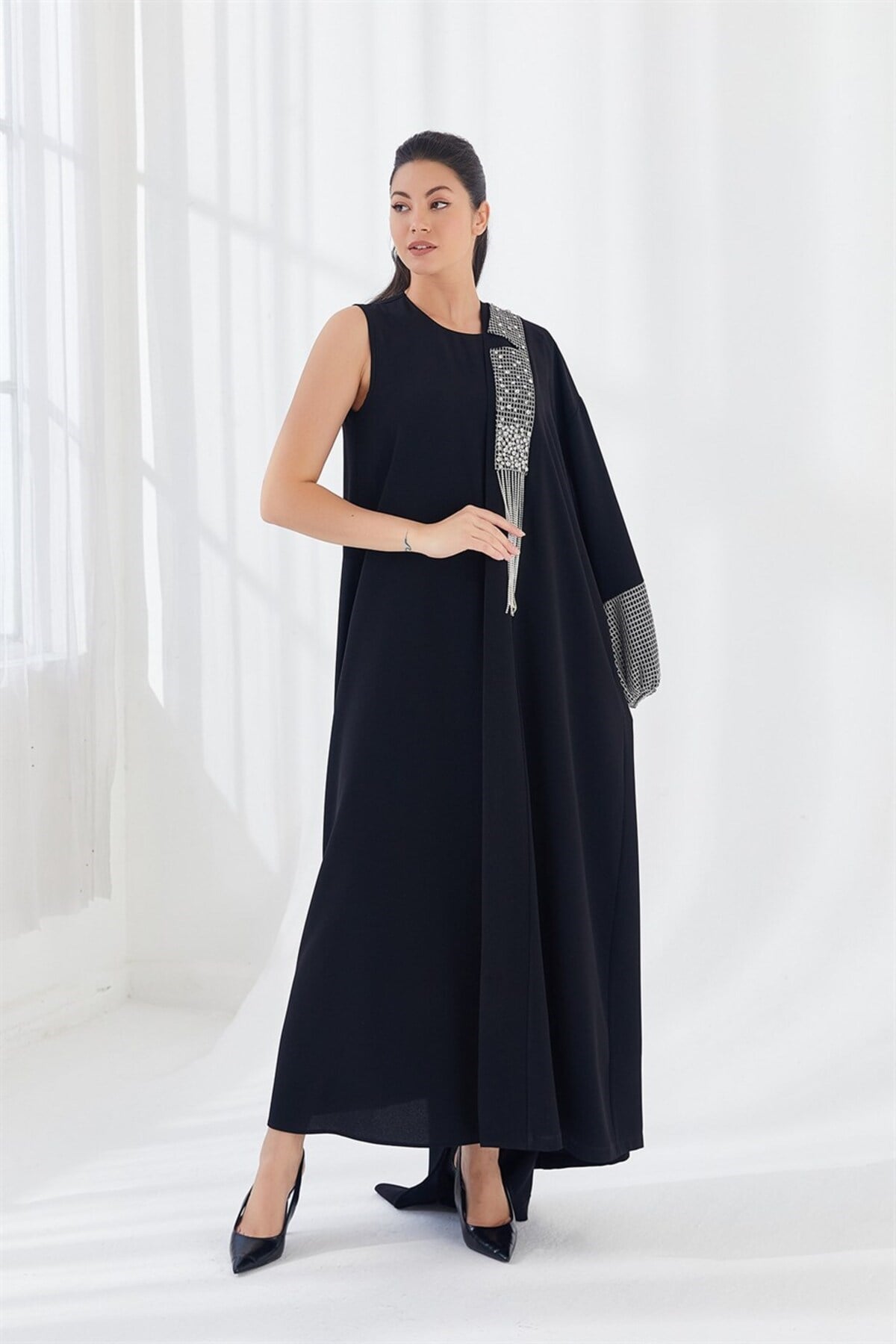 Taş İşlemeli Abaya Siyah