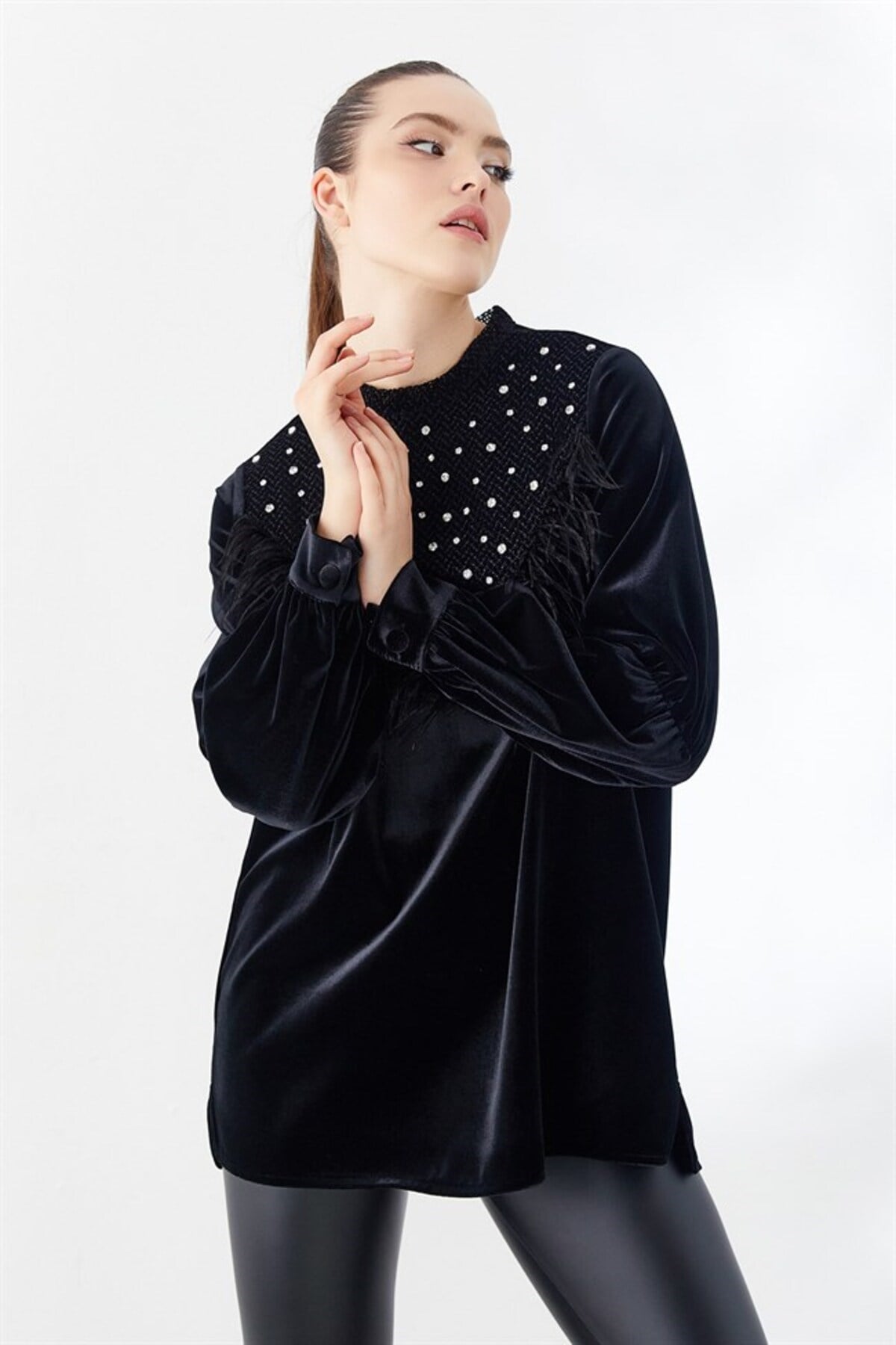 Taş İşlemeli Bluz Siyah