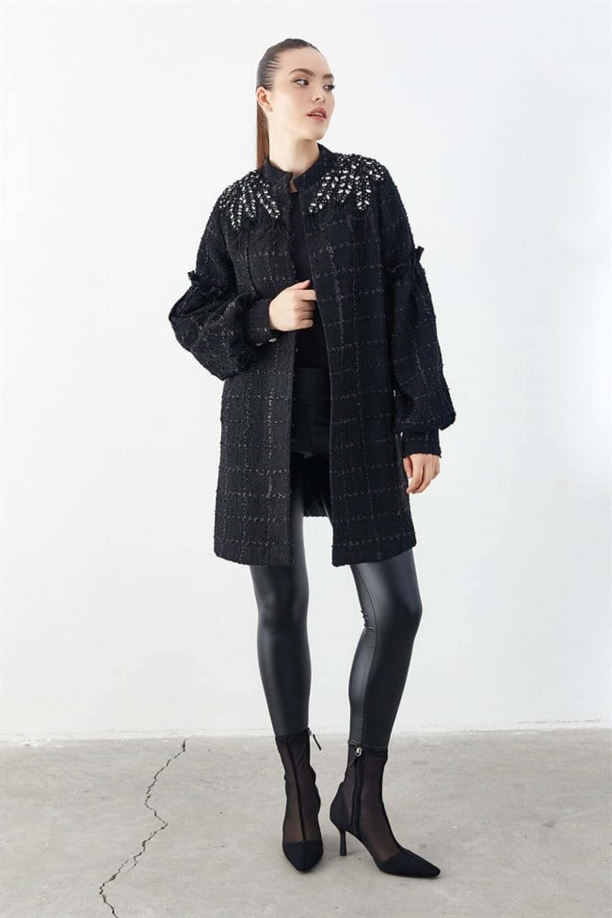 Taş Işlemeli Ceket Siyah