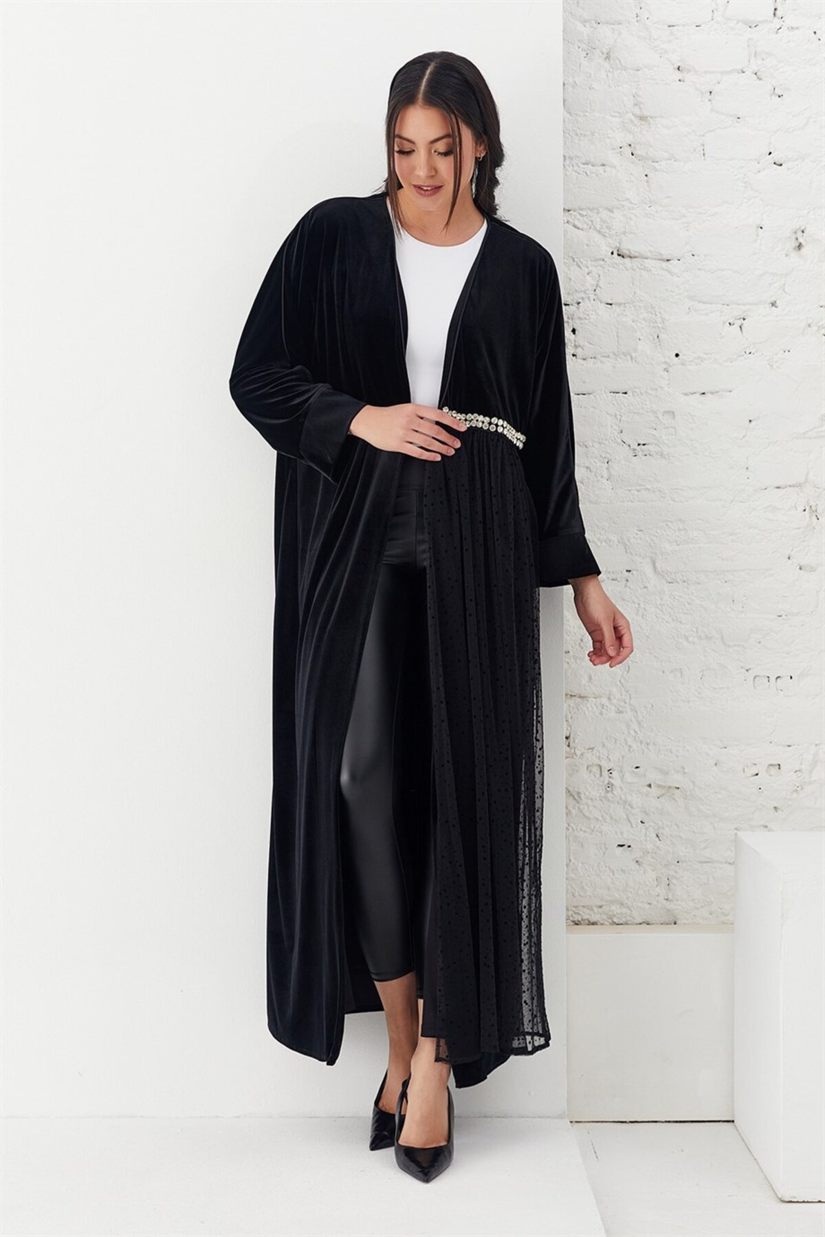 Taş İşlemeli Tüllü Abaya Siyah