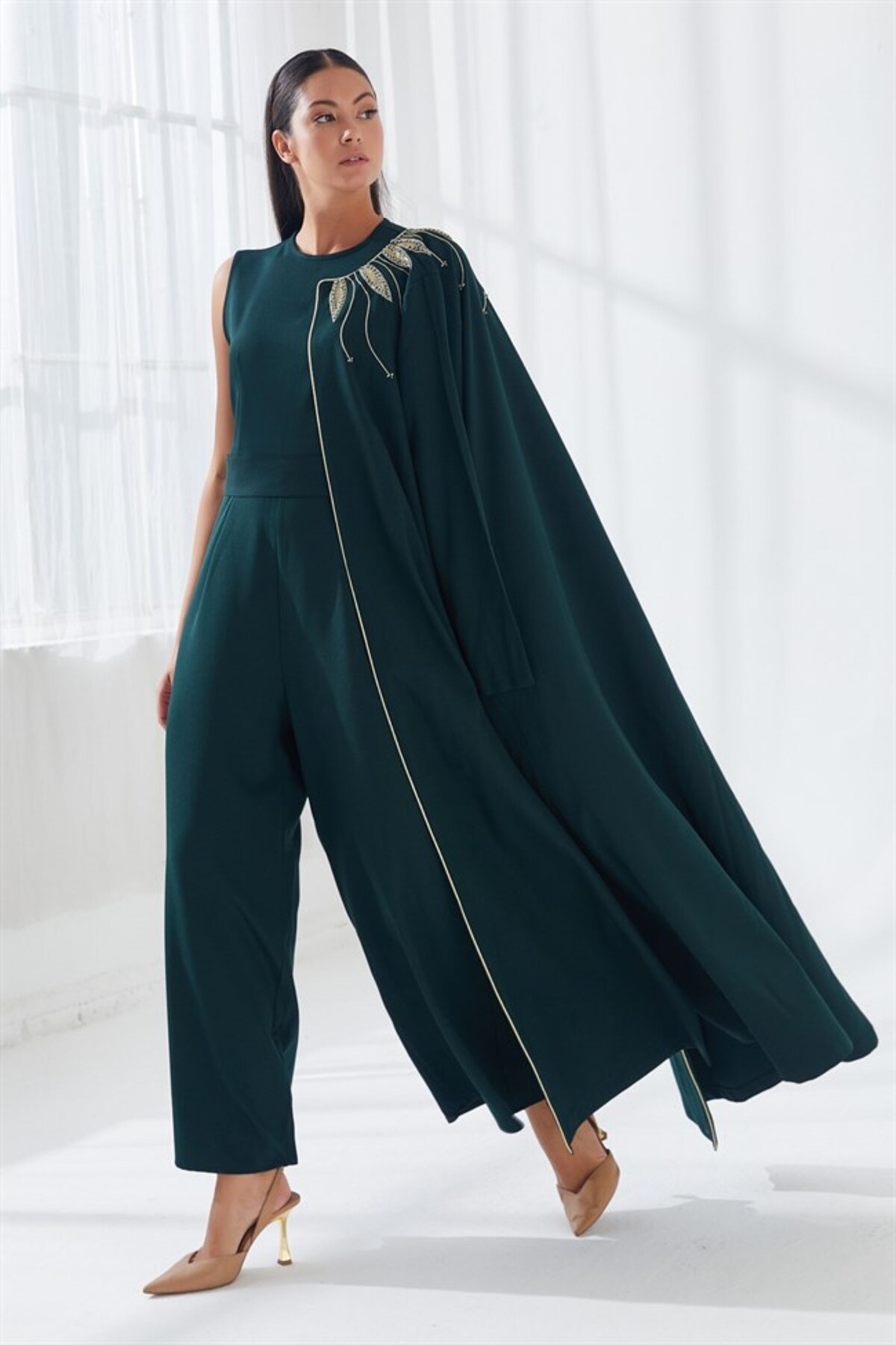 Yakası Nakış İşlemeli İkili Abaya Takım Yeşil
