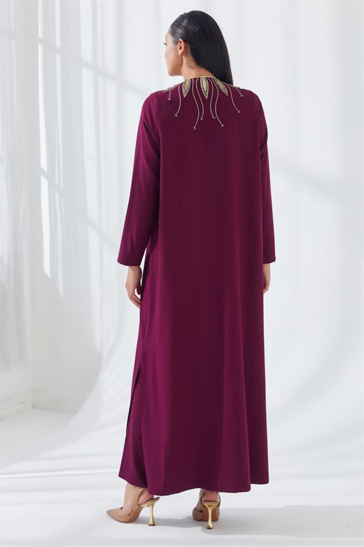 Yakası Nakış İşlemeli İkili Abaya Takım Bordo