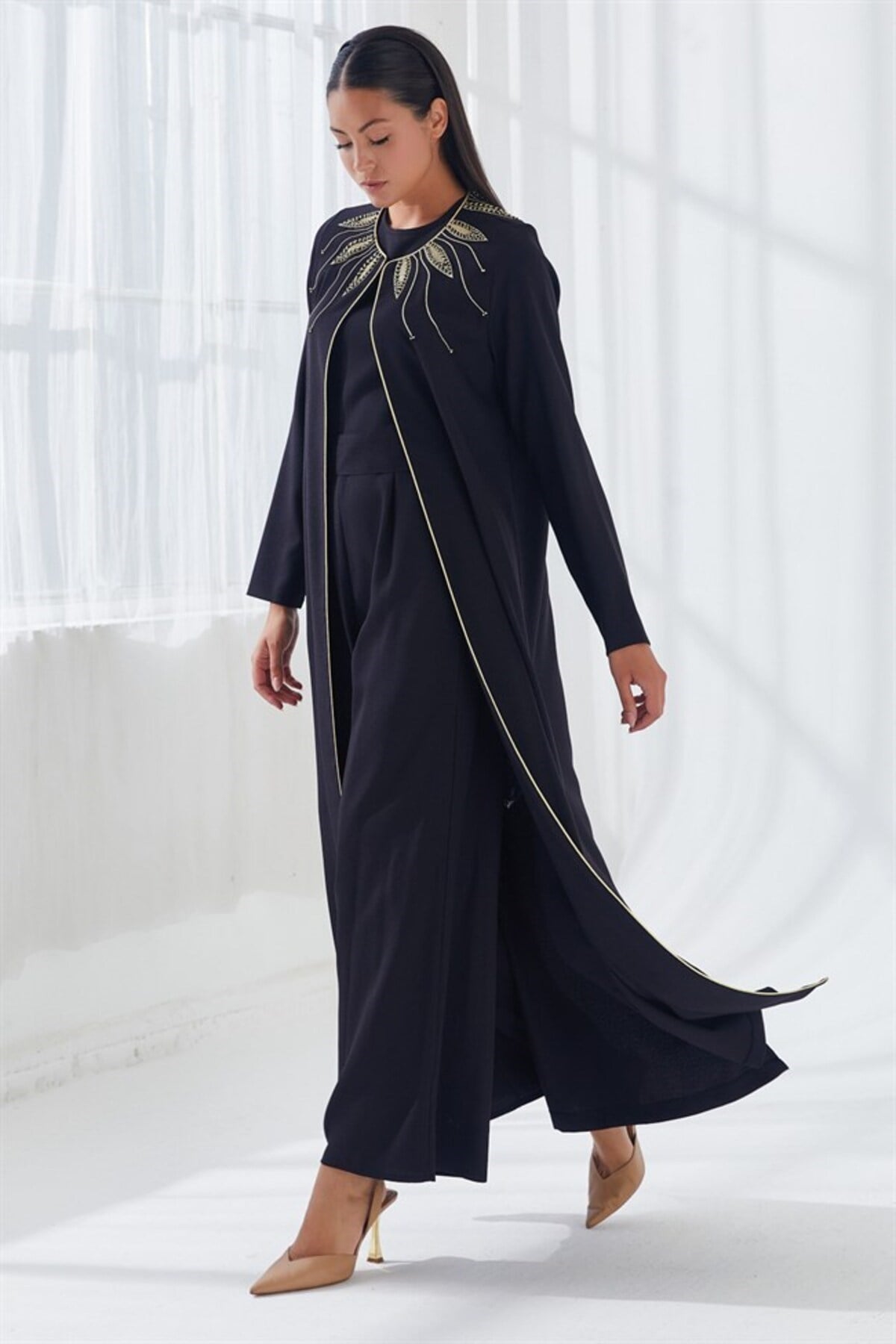 Yakası Nakış İşlemeli İkili Abaya Takım Siyah