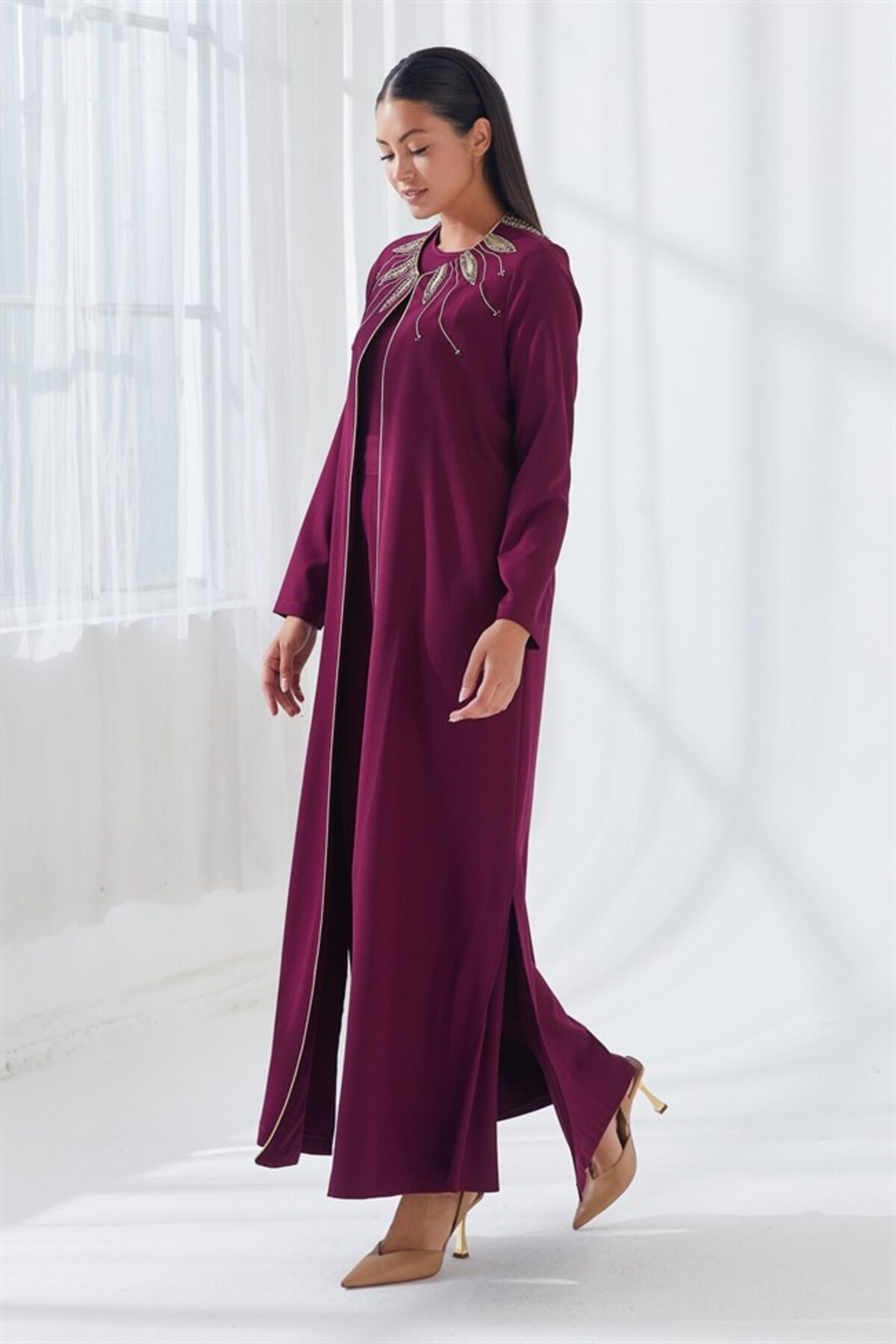 Yakası Nakış İşlemeli İkili Abaya Takım Bordo
