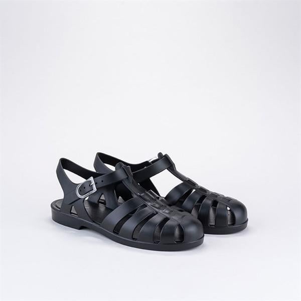 23Y.IGR.S10258.IGR002İgor Yazlık Bıarrıtz Sandalet Negro