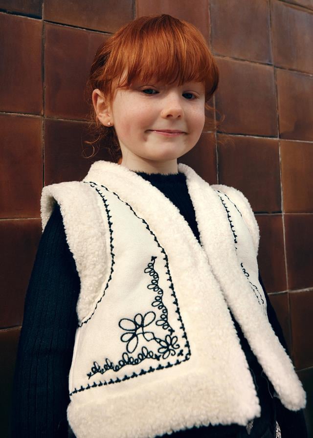 26K.ABL.05838.003Abel Lula Kız Çocuk Etnik Desenli Kürk Yelek