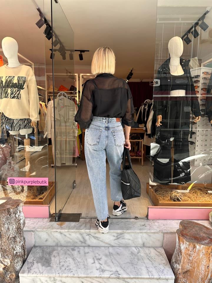 Açık Mavi Yırtıklı Jean