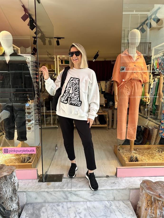 Beyaz A Sweatshirt